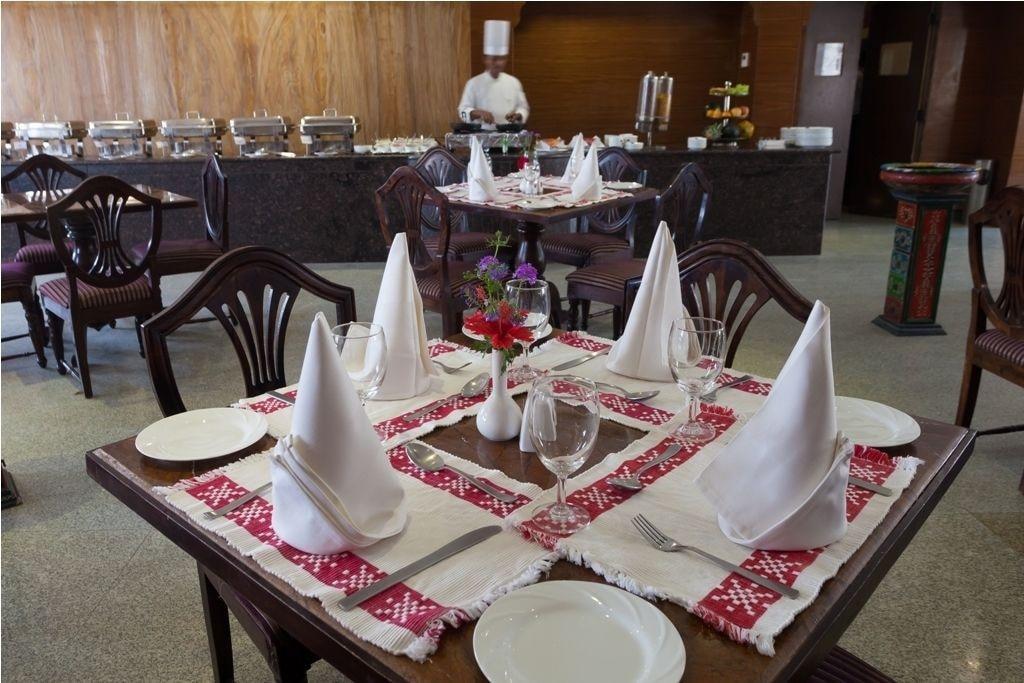 Restaurant Bhanwar Singh Palace