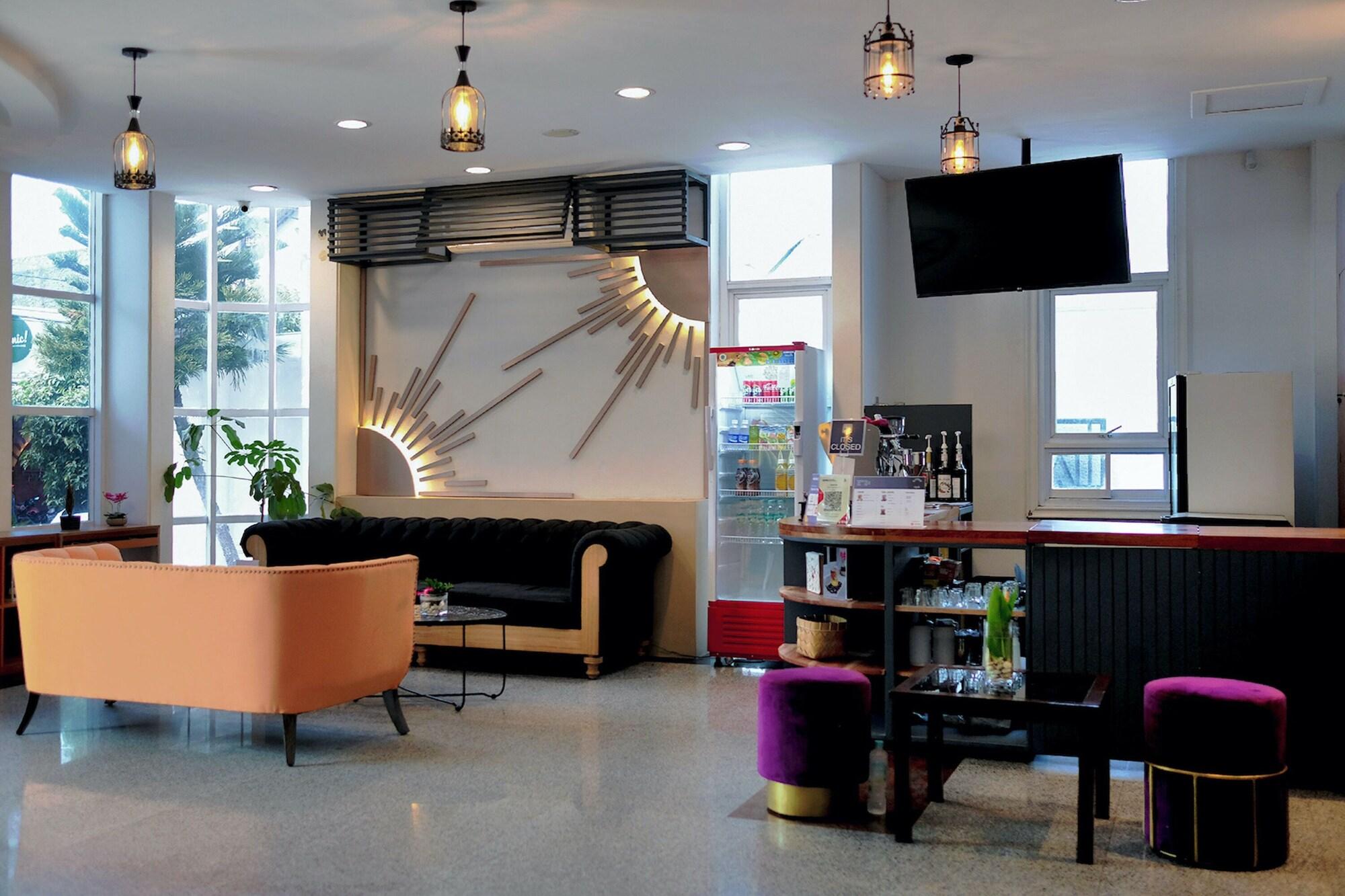 Vista Lobby Madina Inn Hotel