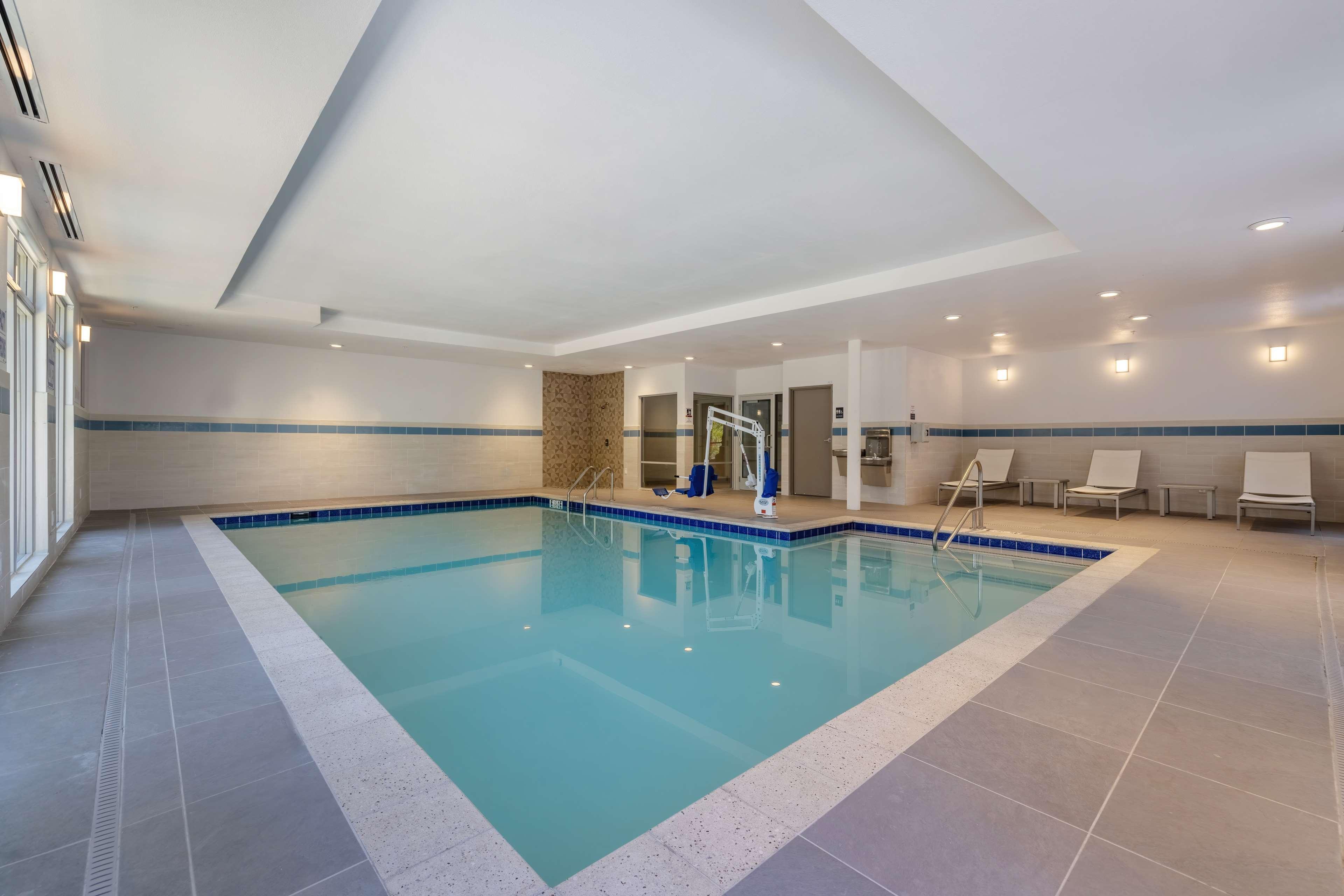 Vista Piscina Hyatt Place Flagstaff