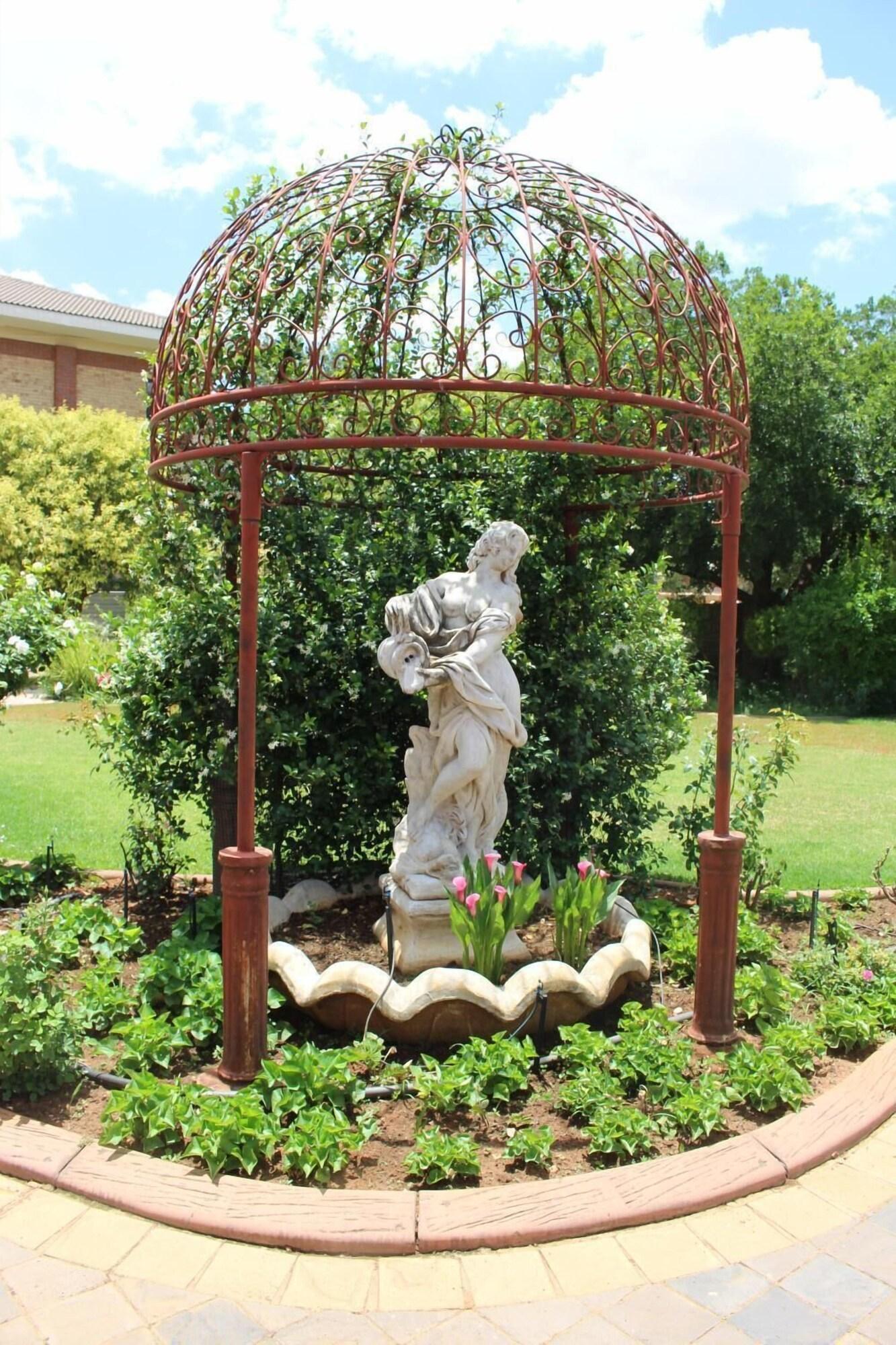 Vista Exterior The Willow Tree Guest House