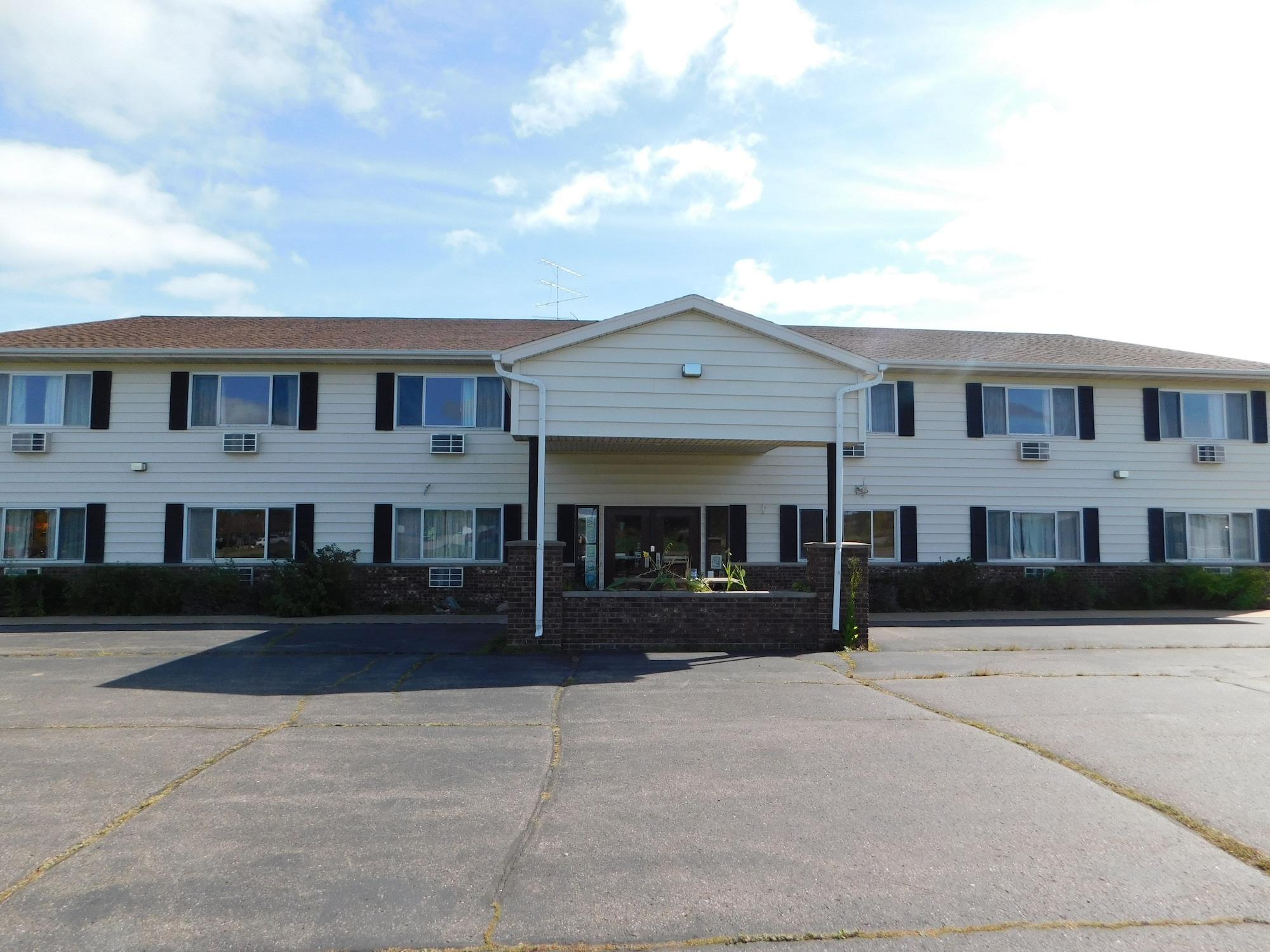 Vista Exterior AmeriVu Inn and Suites