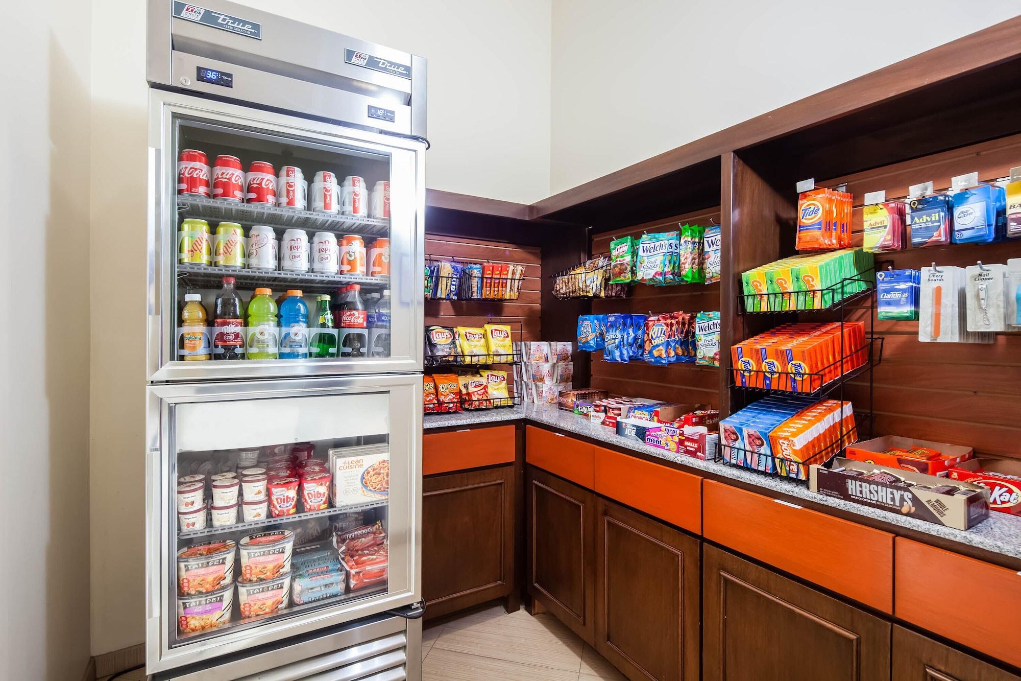 Comodidades del Alojamiento La Quinta Inn & Suites by Wyndham Inglewood
