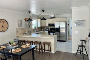 Alquiler Temporario - Immaculate, bright & airy newly updated home in gorgeous Meridian next to Boise!
