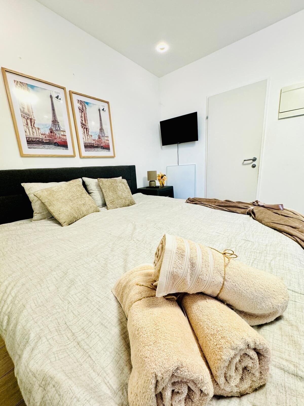 Varios Central King Studio Downtown Area