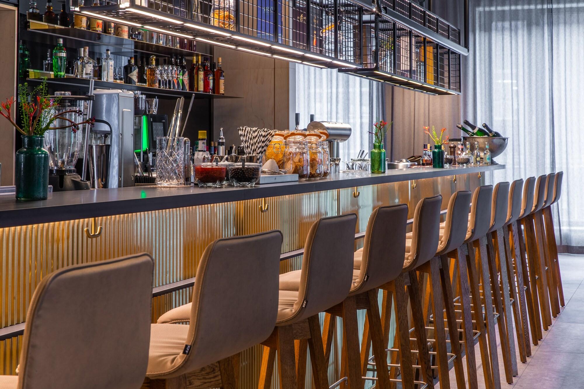 Bar/Salón Hilton Garden Inn Mannheim