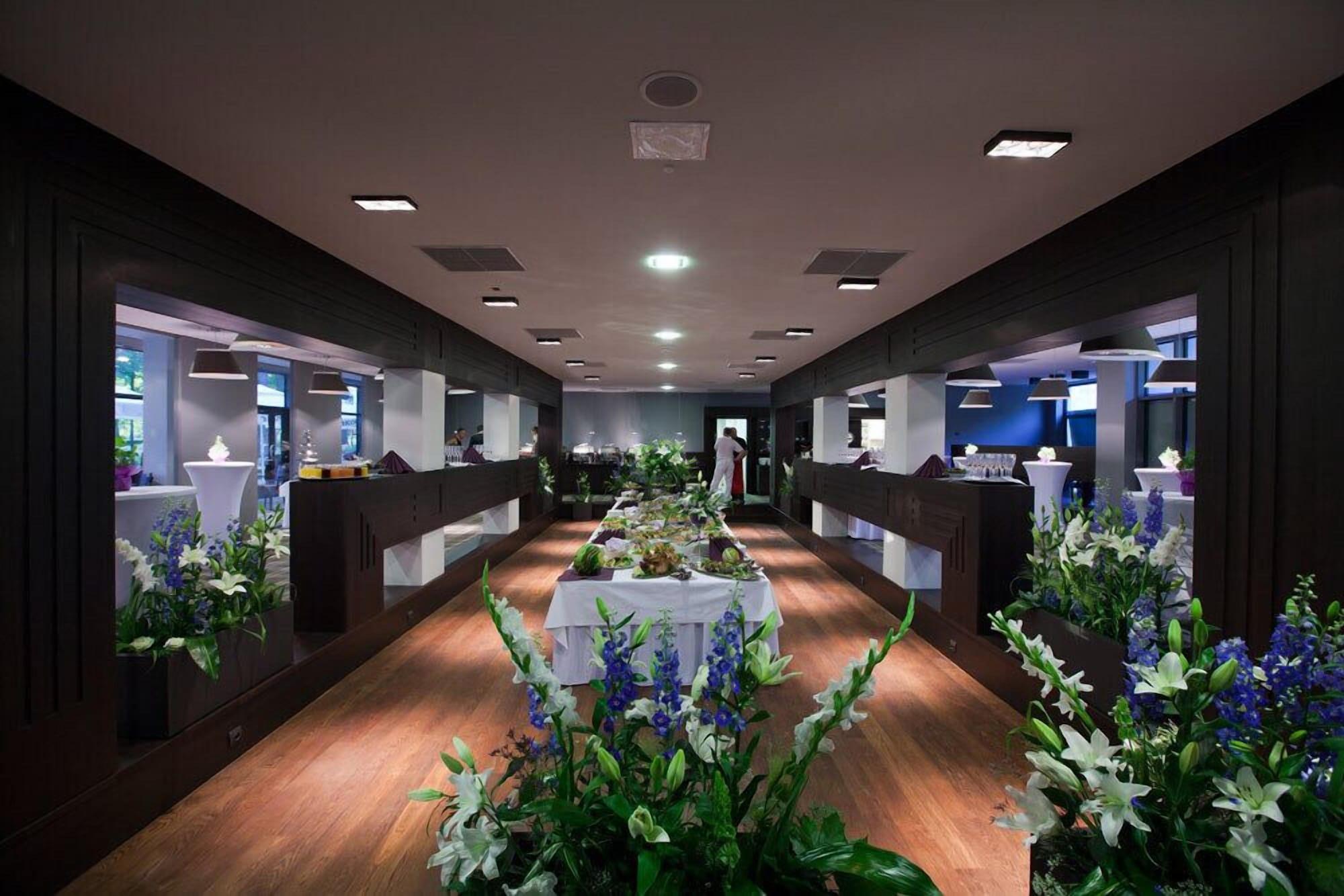 Restaurant Bristol ART & Medical SPA