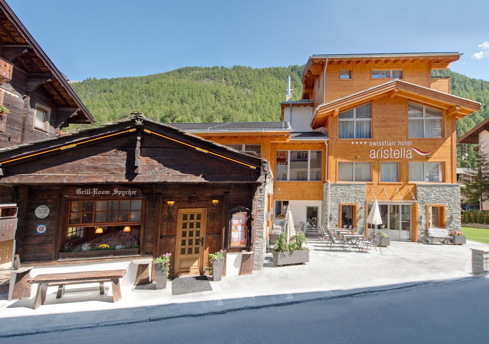 Vista Exterior Aristella