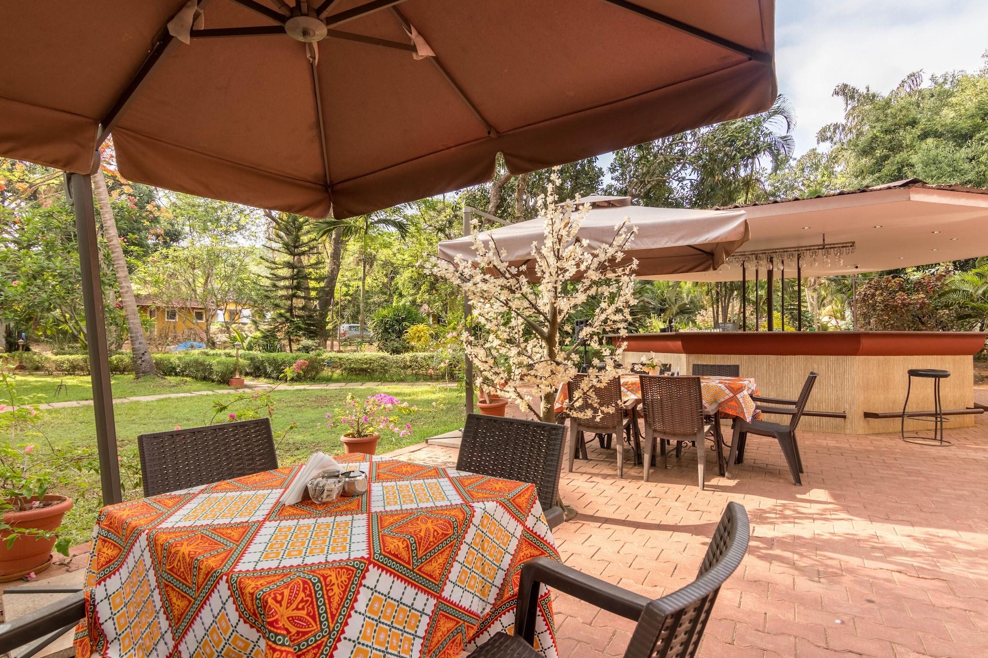 Restaurant Granpa's Inn Hotel Bougainvillea