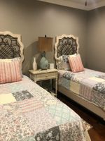 Alquiler Vacacional - NO PETS. fully furnished, sleeps four. Beautiful retreat and close to town.
