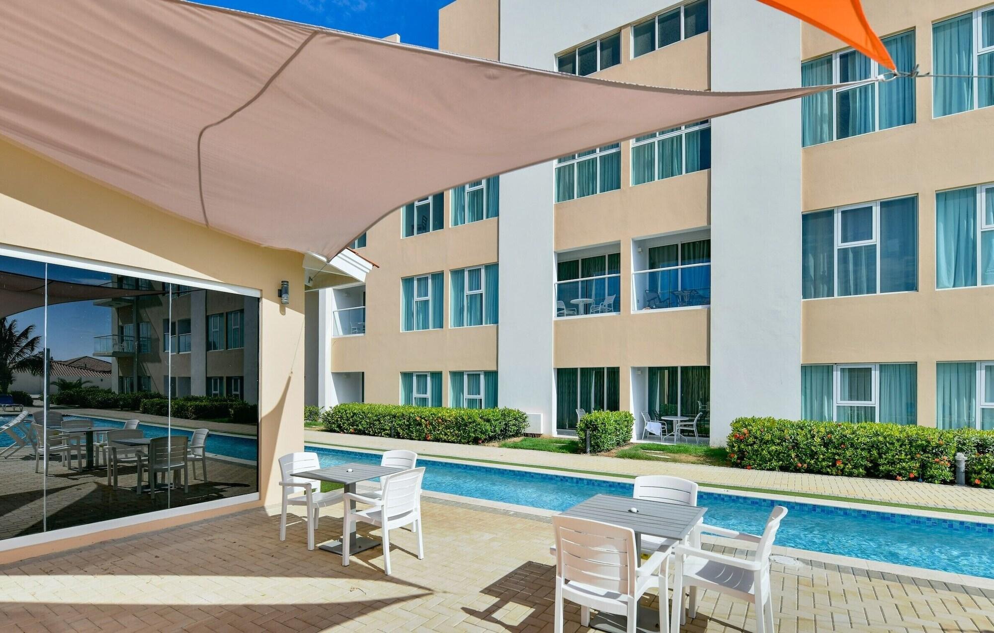 Hotel Arubas Life Vacation Residences BW Signature