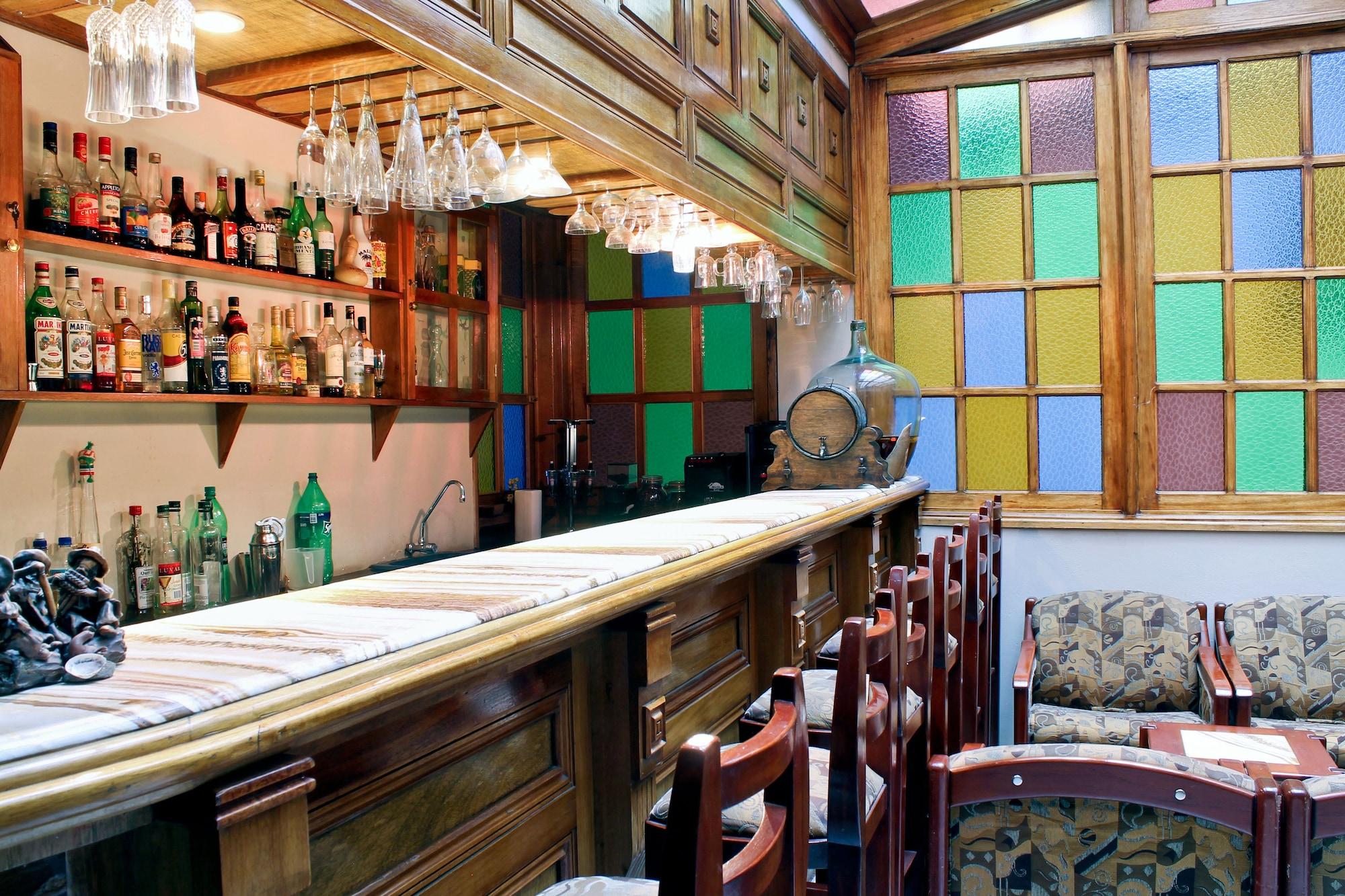 Bar/Salón Qelqatani Hotel