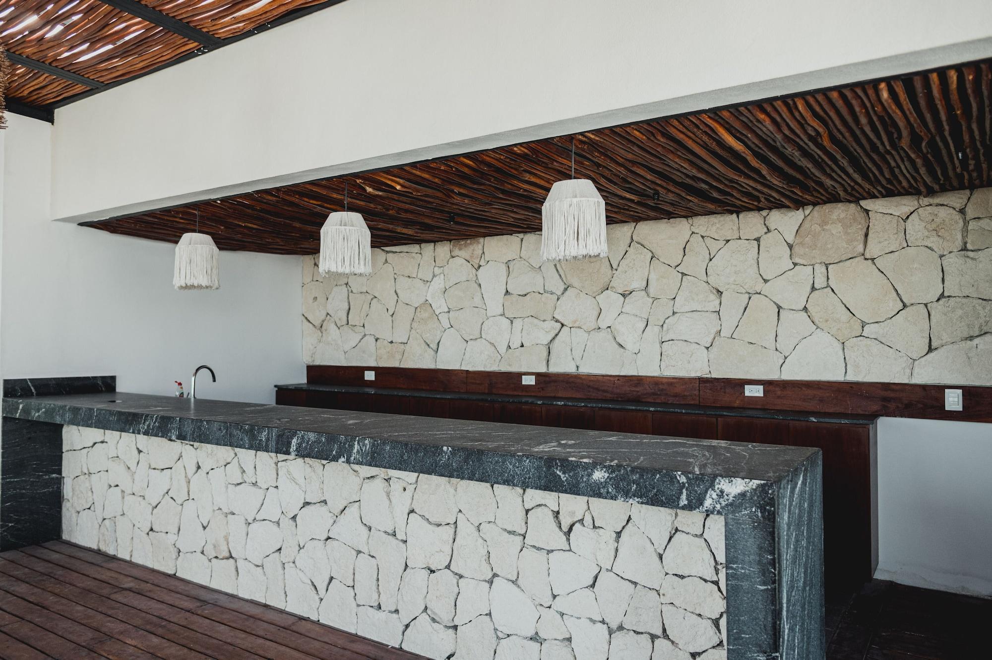 Restaurant Ah Xok Suites