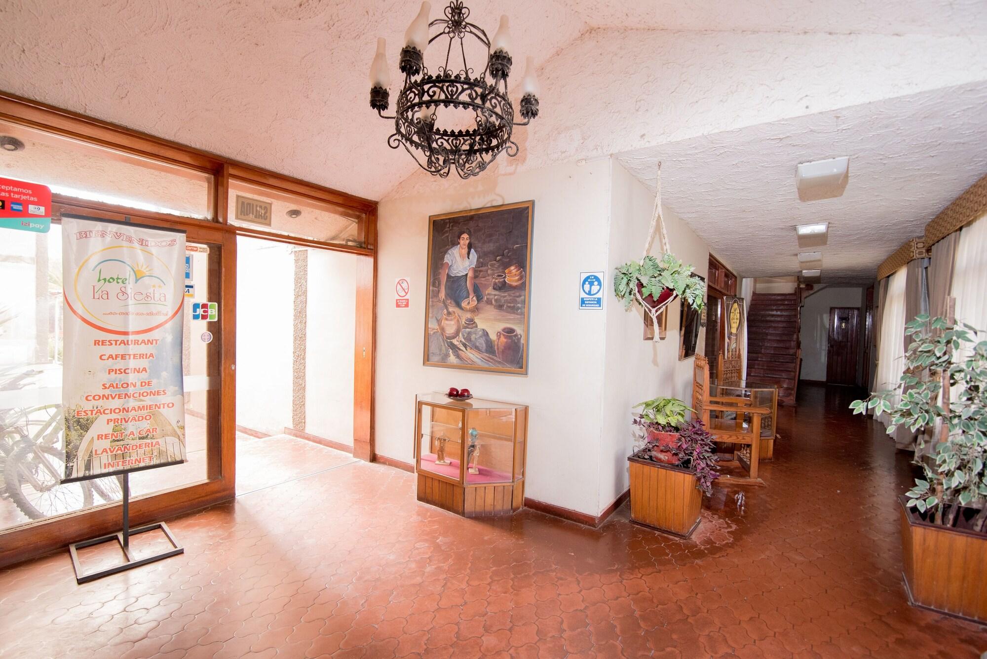 Vista Lobby Hotel La Siesta Piura