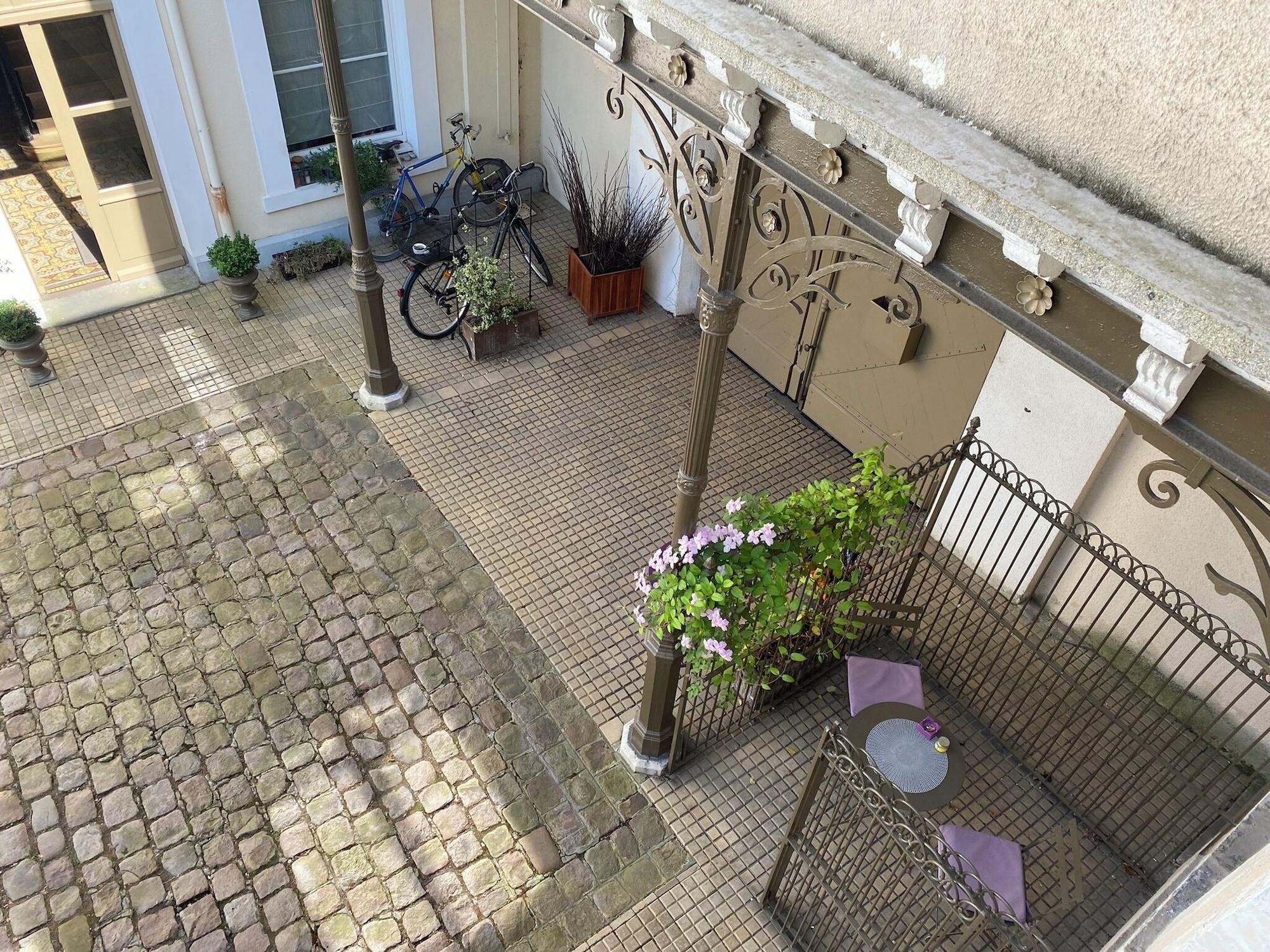 Vista Lobby Au Jardin des Deux Ponts
