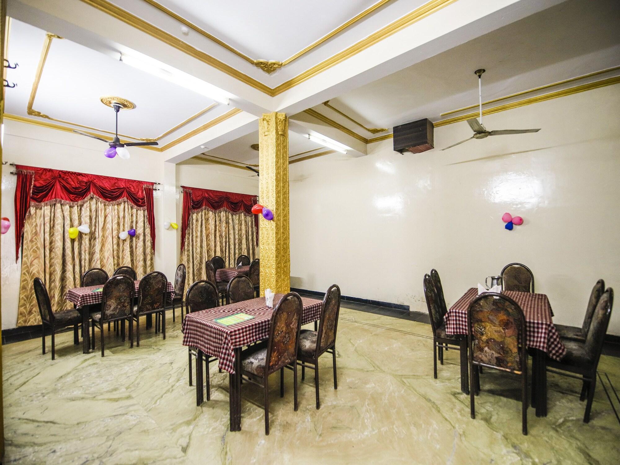Restaurant OYO 24753 Hotel Preet
