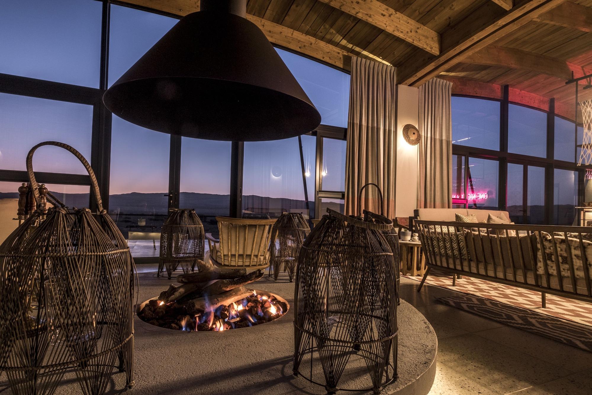 Bar/Salón The Desert Grace