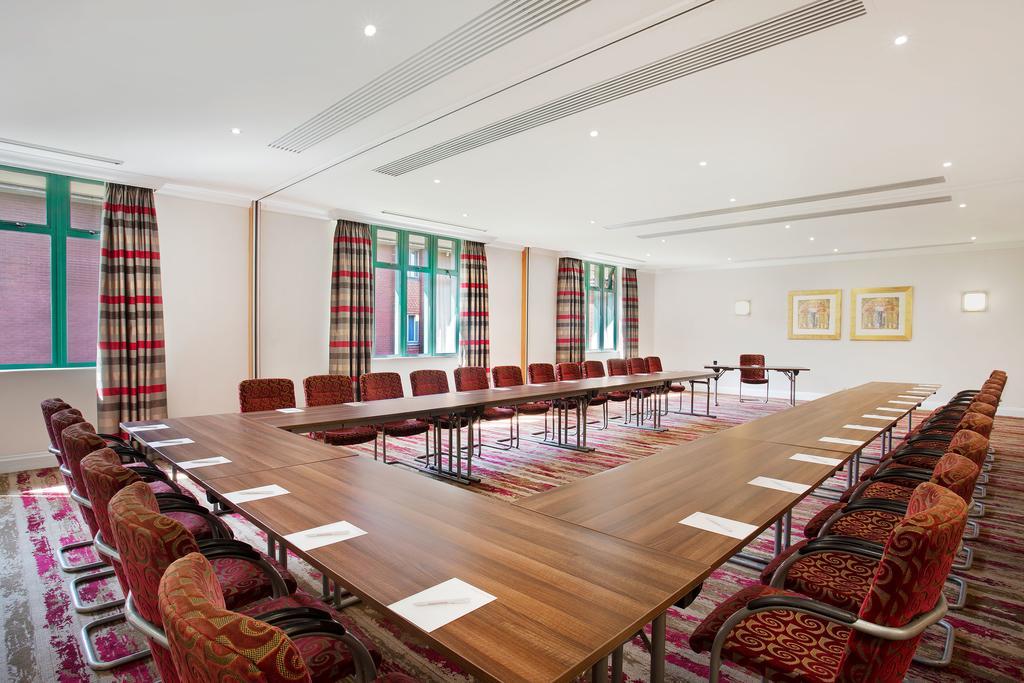 Centro de Negocios Leonardo Hotel East Midlands Airport