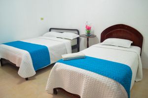 Alojamiento - Hostal El Paraíso