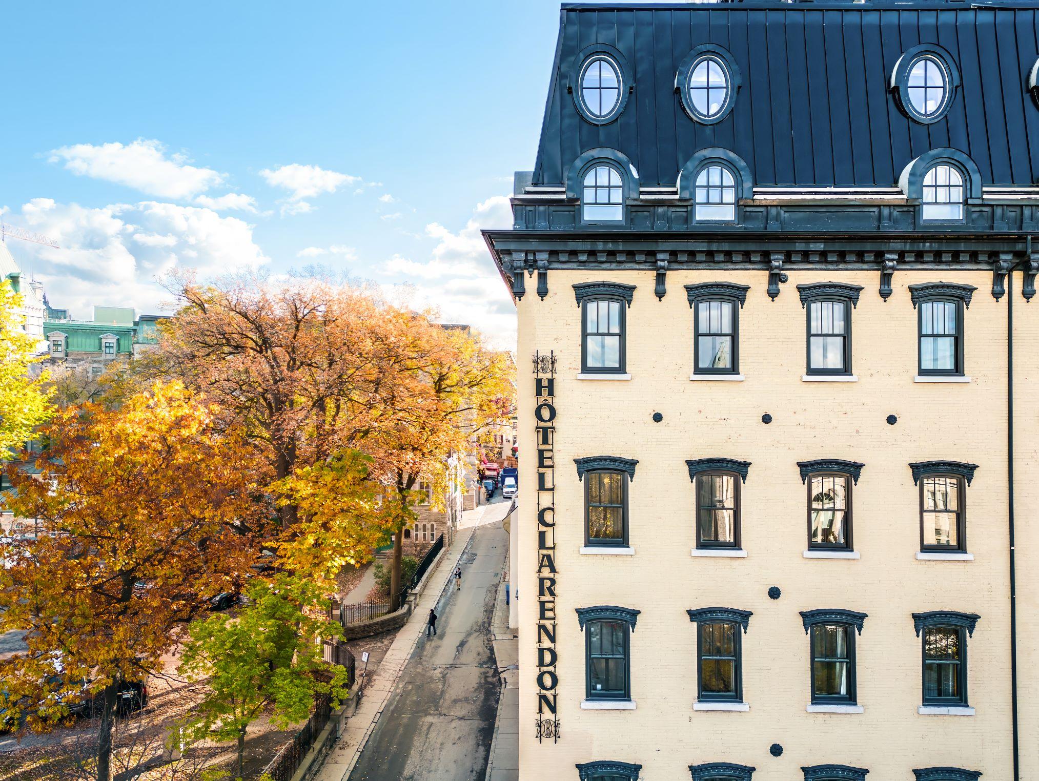 Vista Exterior Hotel Clarendon