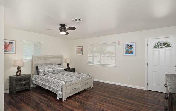 Perfect 4B/2Bth for Business and Nat'l Park Visit