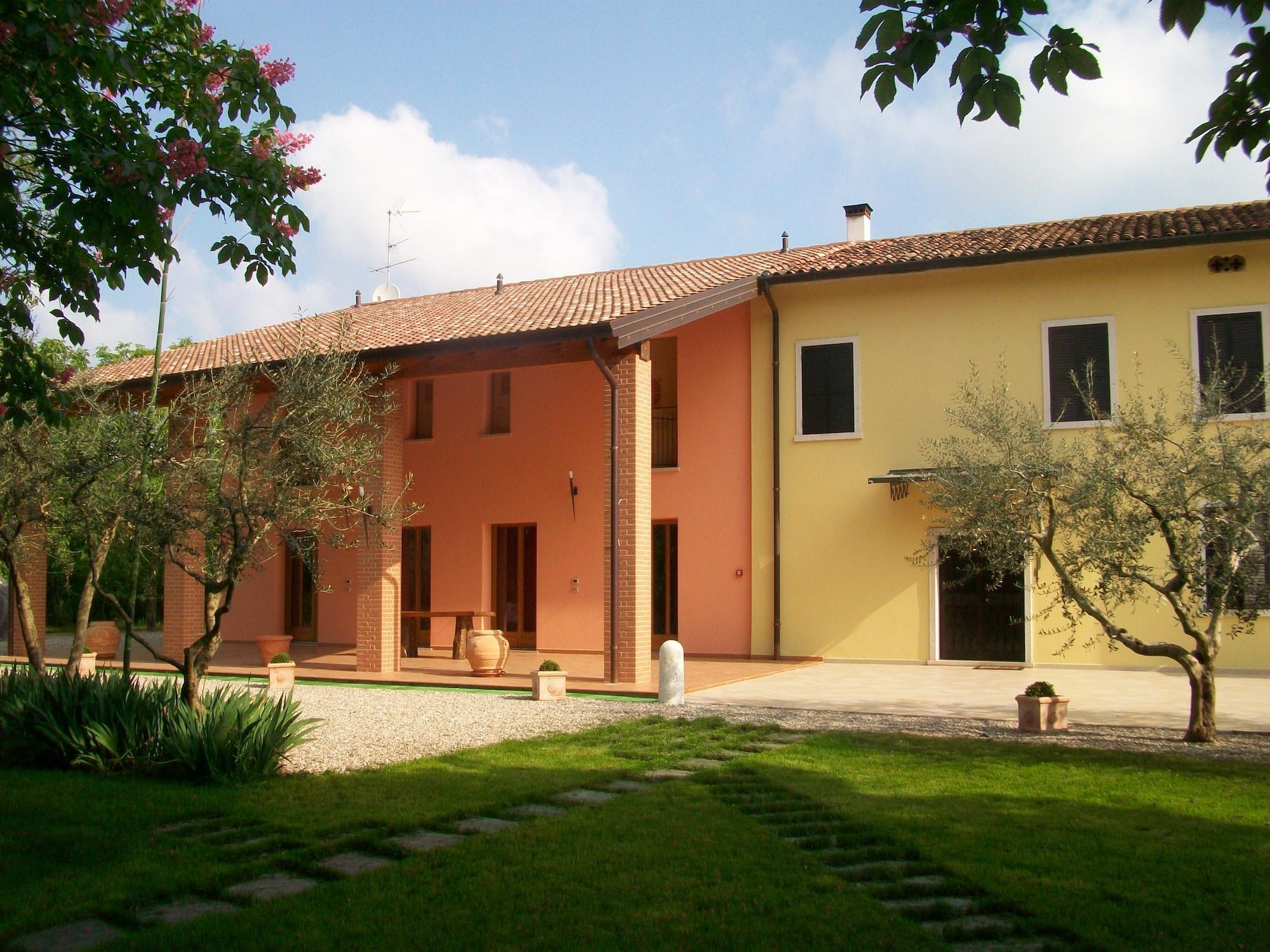 Varios Agriturismo Radamez