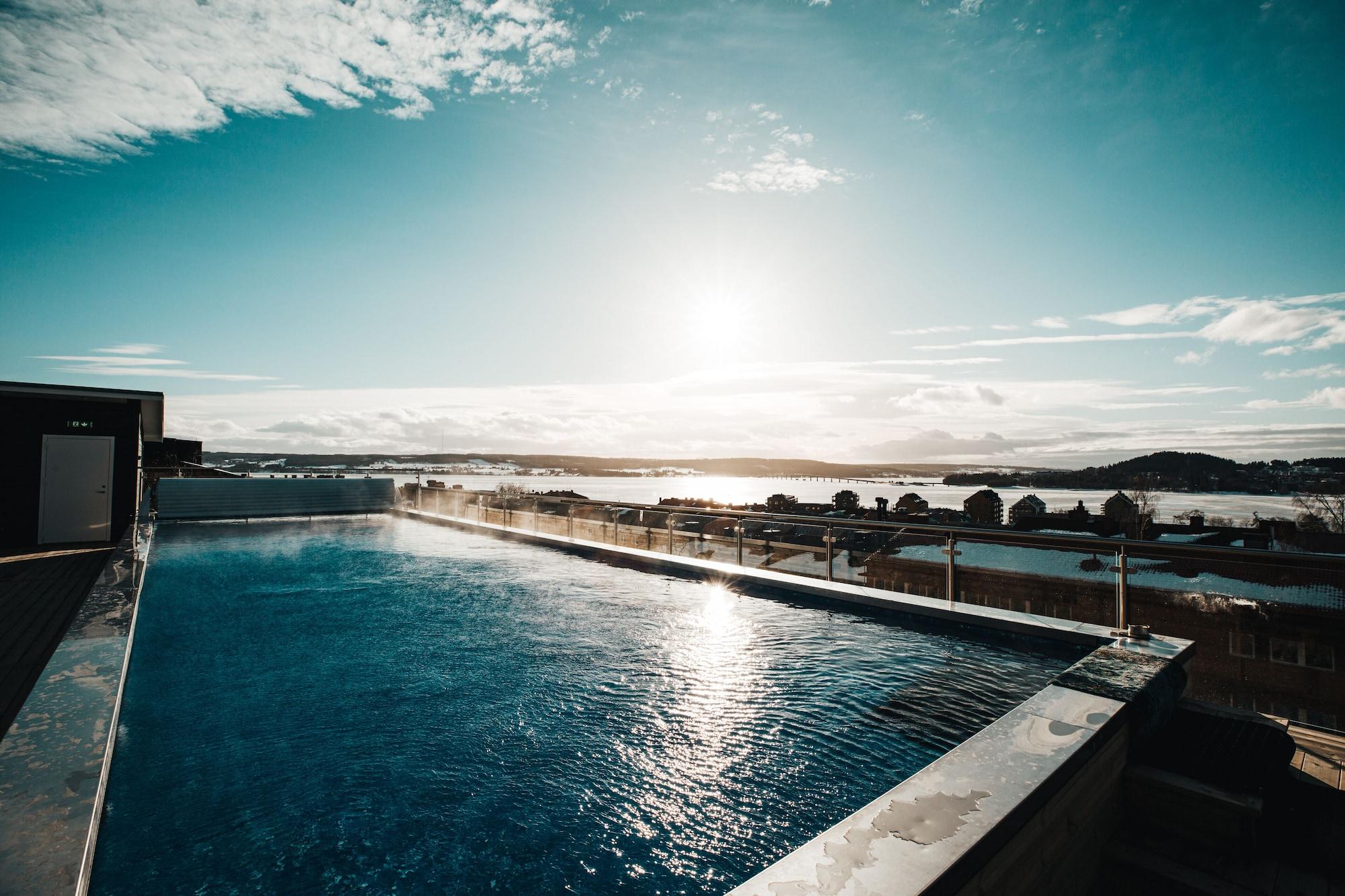 Vista Piscina Hotell Östersund