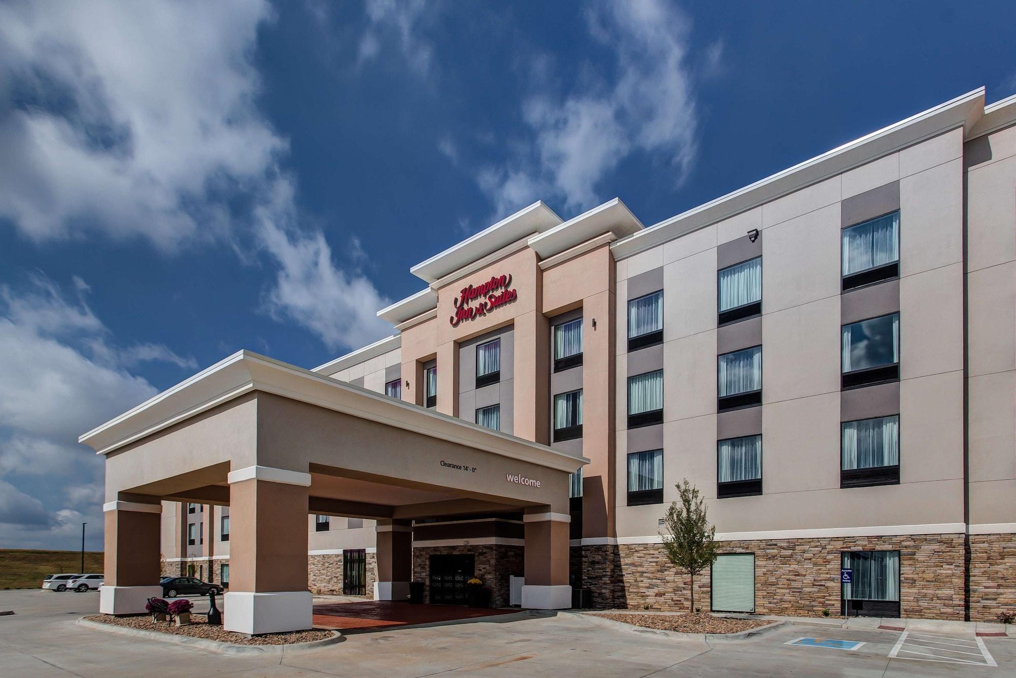 Vista Exterior Hampton Inn & Suites Wichita/Airport