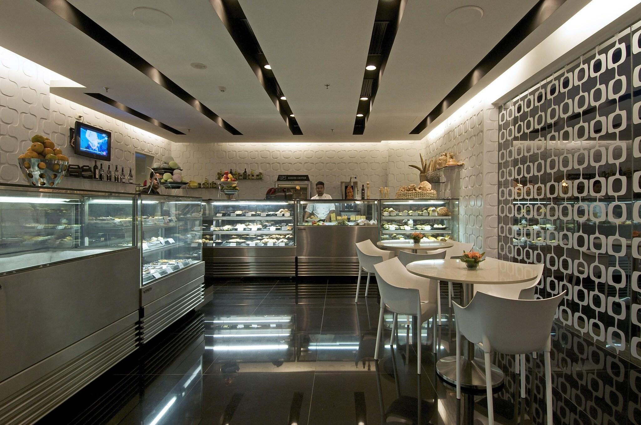 Restaurant Vivanta Bengaluru, Whitefield