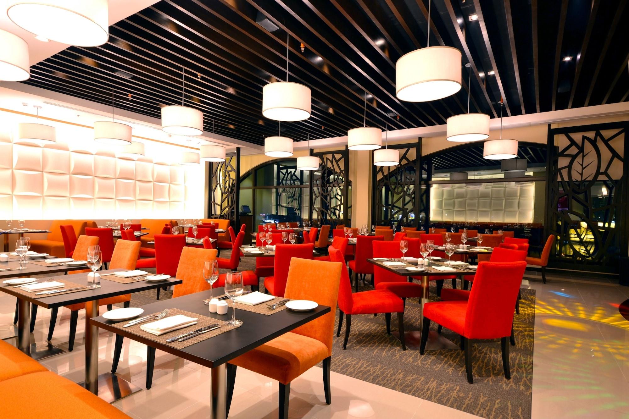 Restaurant The Bayleaf Intramuros Hotel