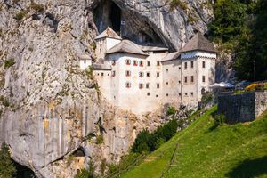 Actividad - Cuevas de Skocjan, Piran y Castillo de Predjama - Tour de día completo