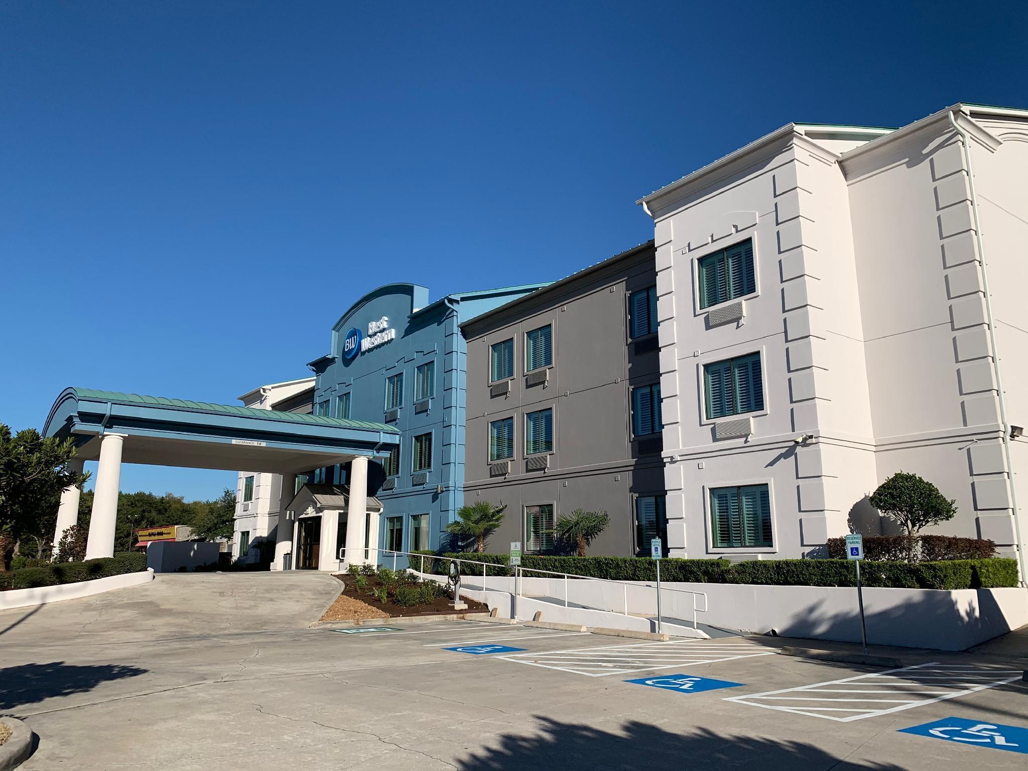 Vista Exterior Bw Houston Bush Iah Intercontinental Airport Inn