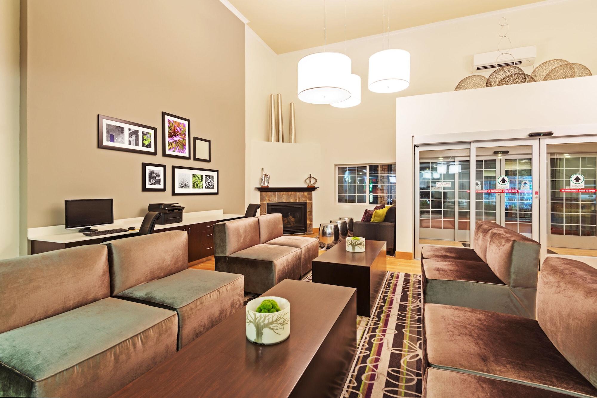 Vista Lobby La Quinta Inn & Suites by Wyndham Spokane Valley