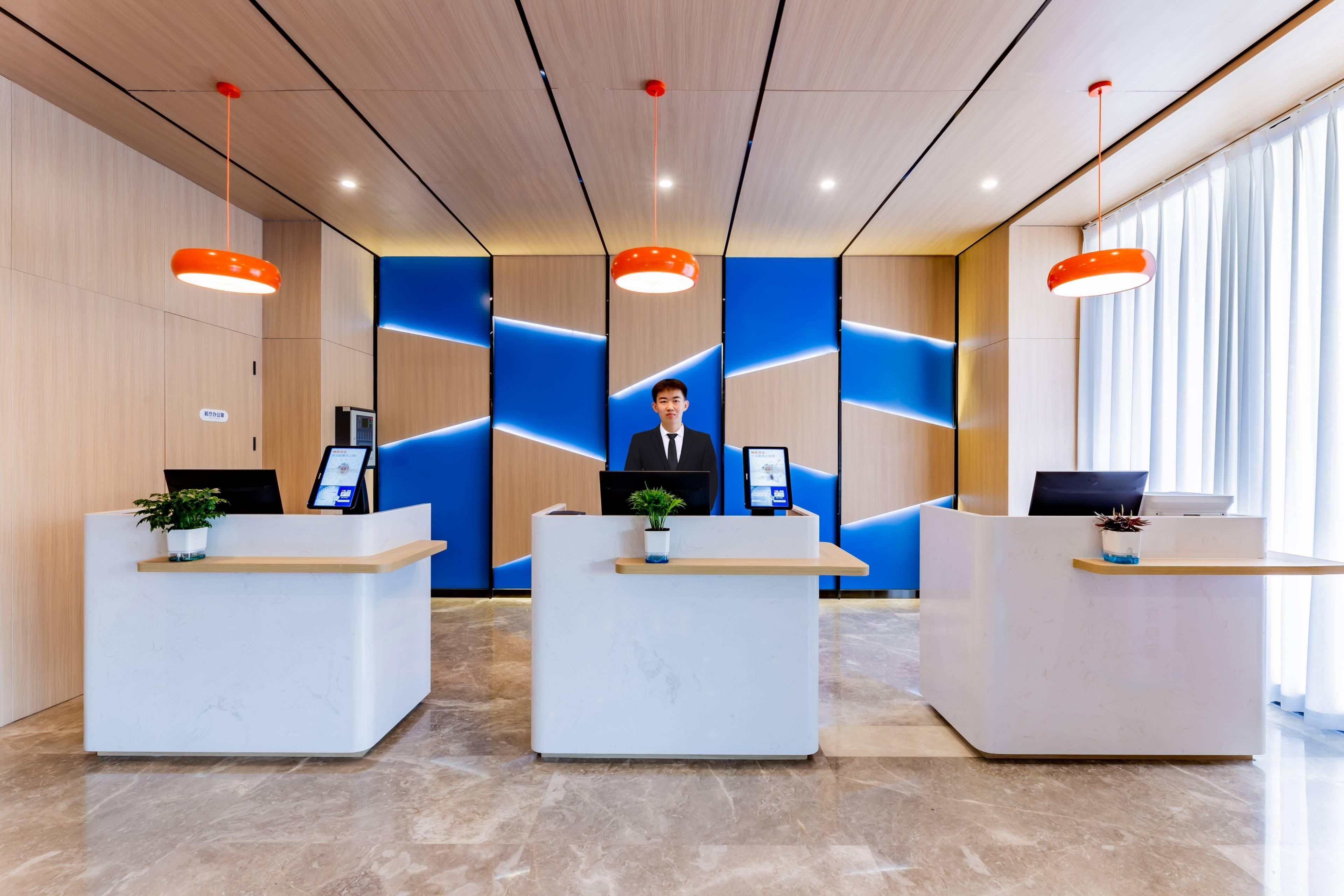 Vista Exterior Holiday Inn Express Hohhot East Station by IHG