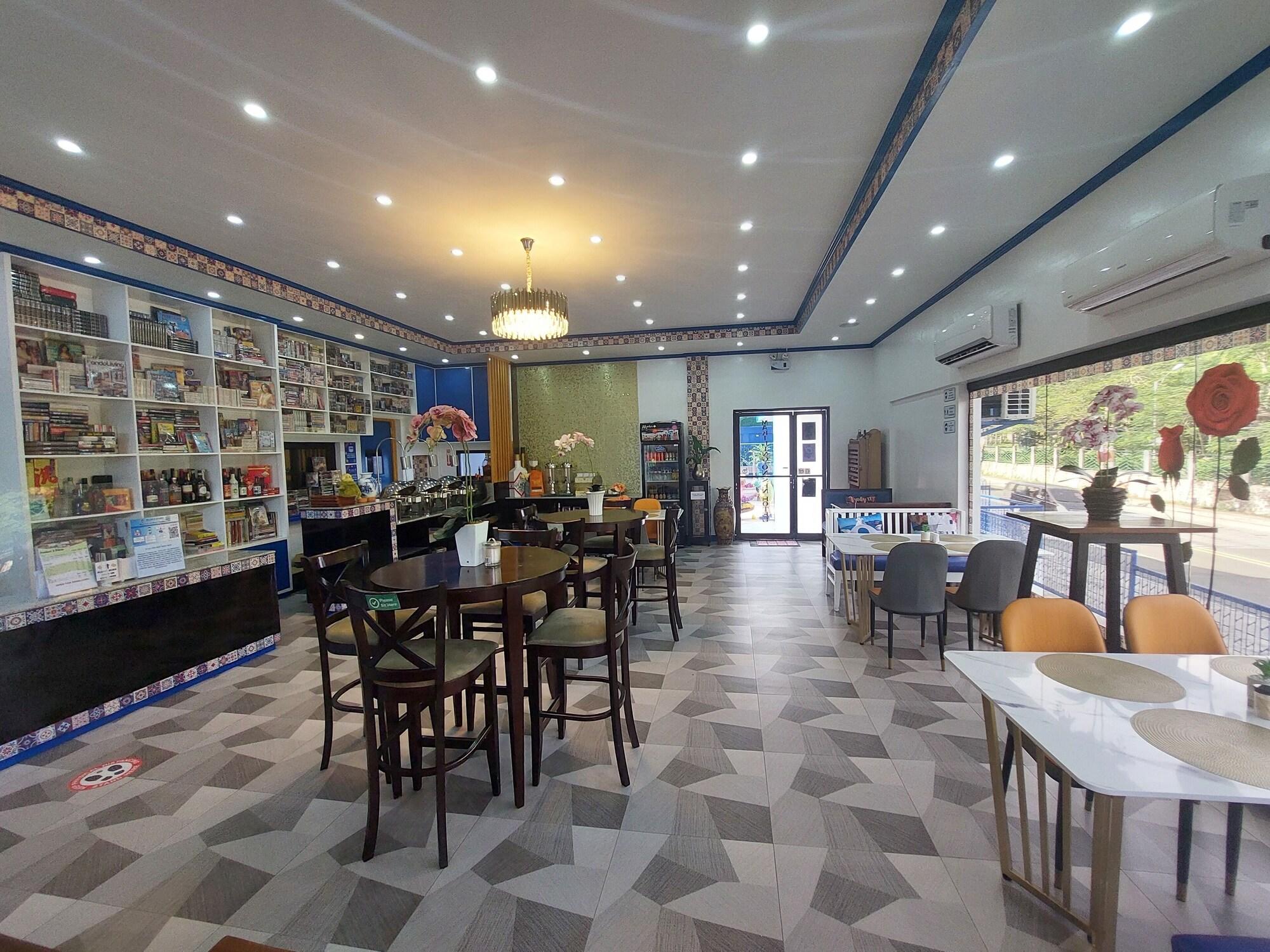 Vista Lobby Makiling Onsen Hotel