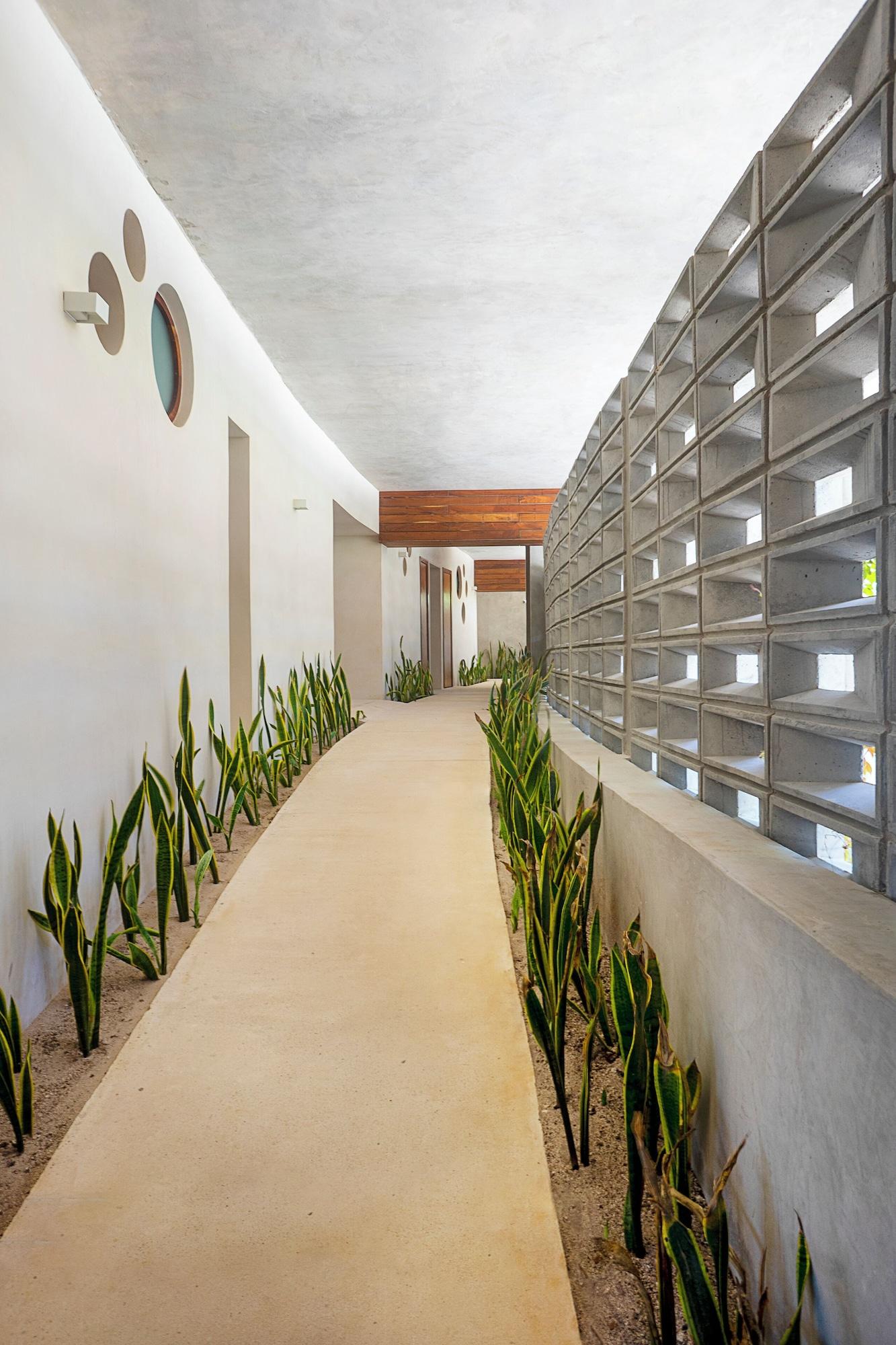 Vista Exterior Antal by Beach Please Tulum