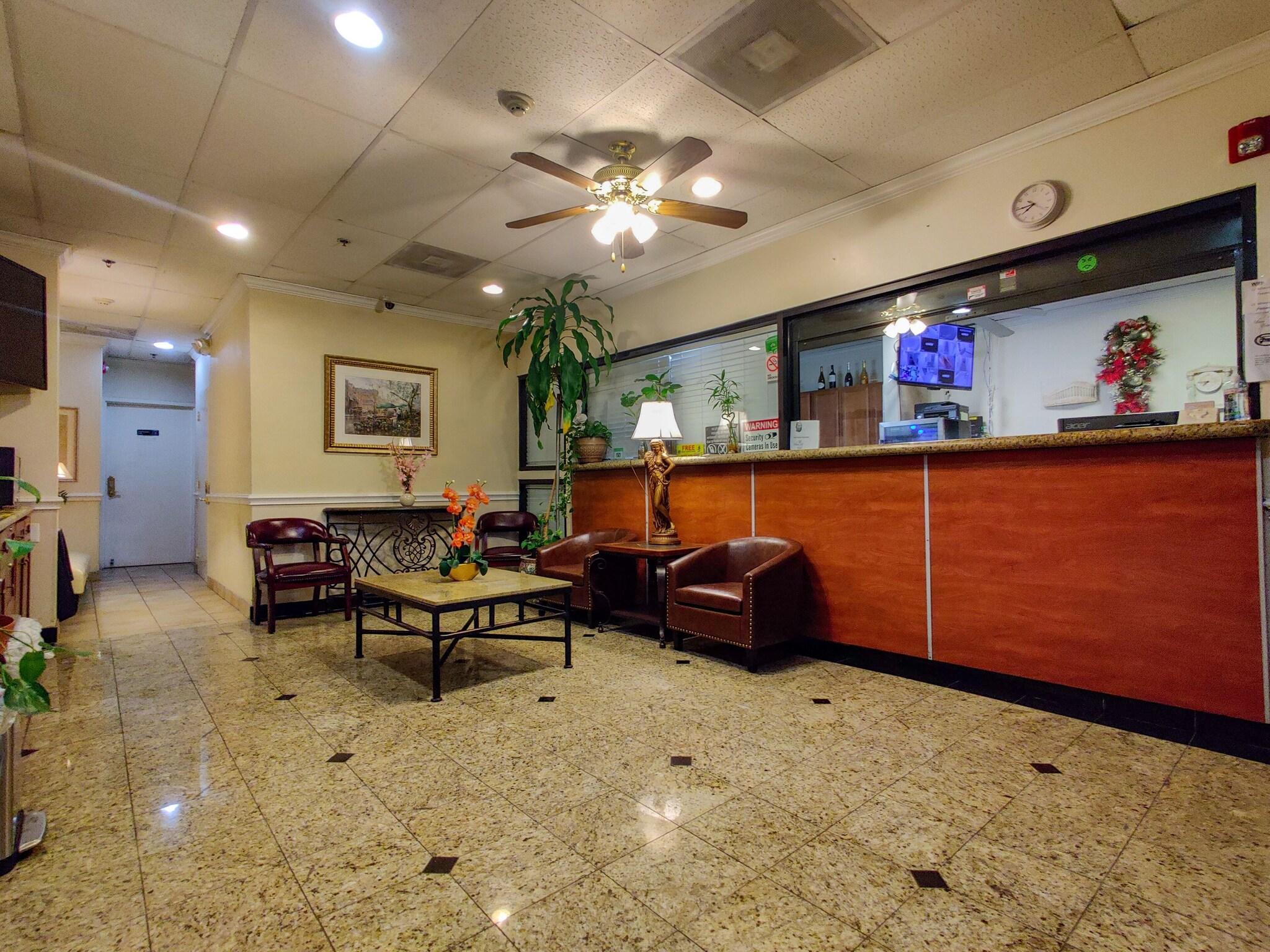 Vista Lobby Athens Hotel Suites