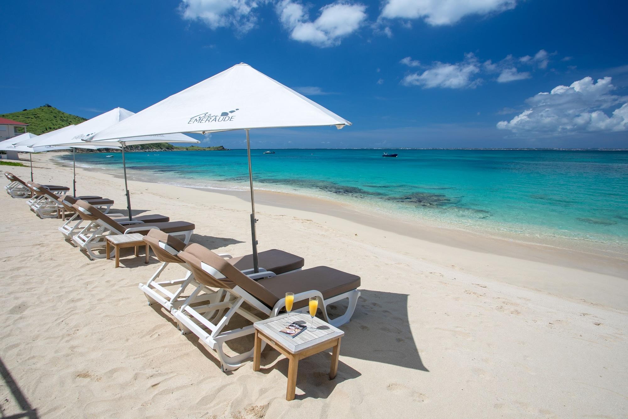 Playa Bleu Emeraude Hotel