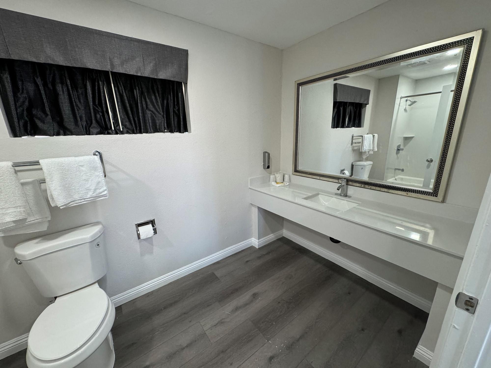 Equipamiento de Habitación Five Star Inn West Covina