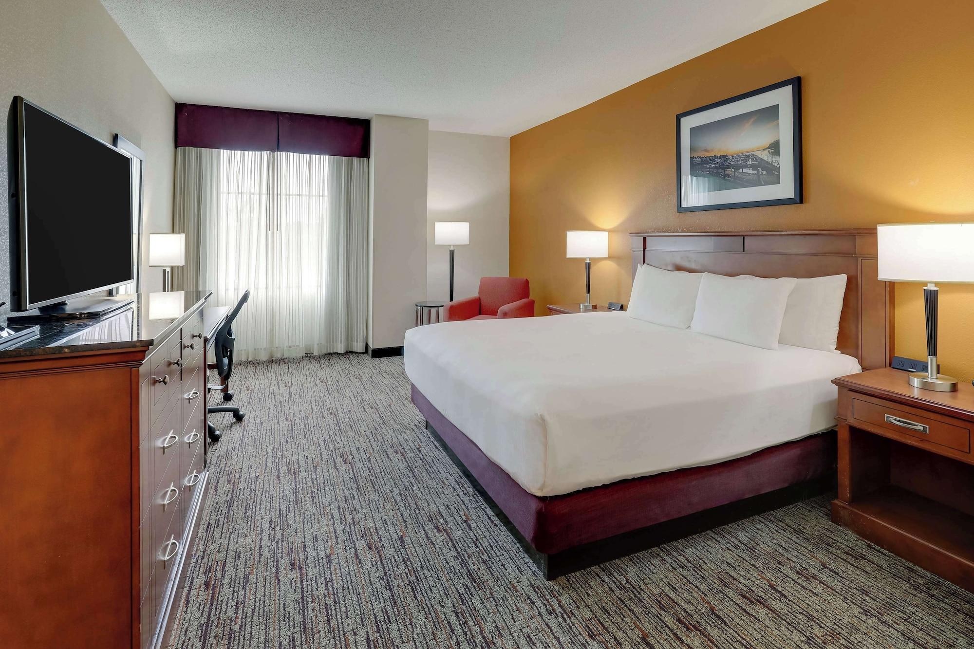 Habitación Drury Inn & Suites Charlotte Northlake