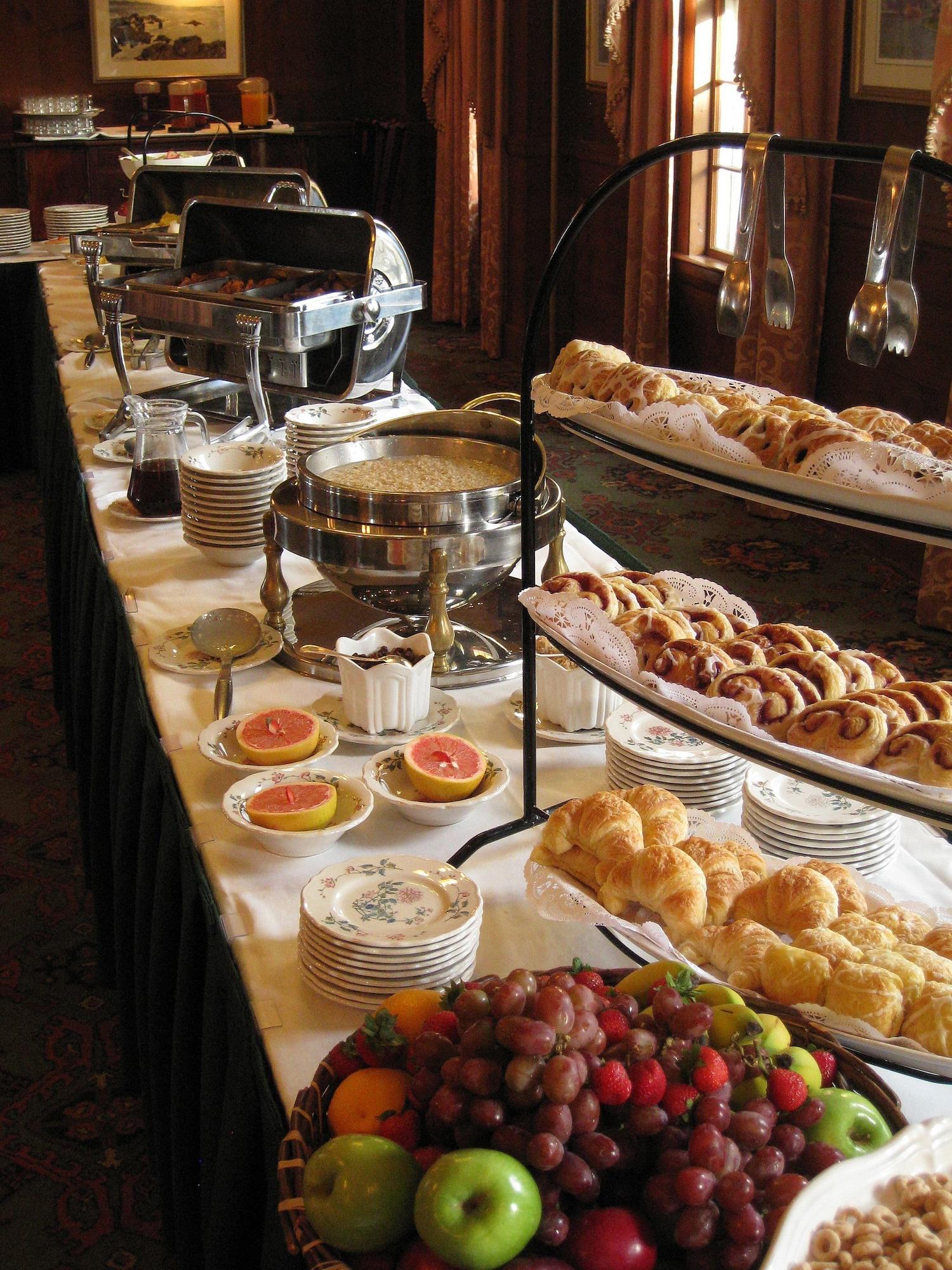 Restaurant The Colony Hotel