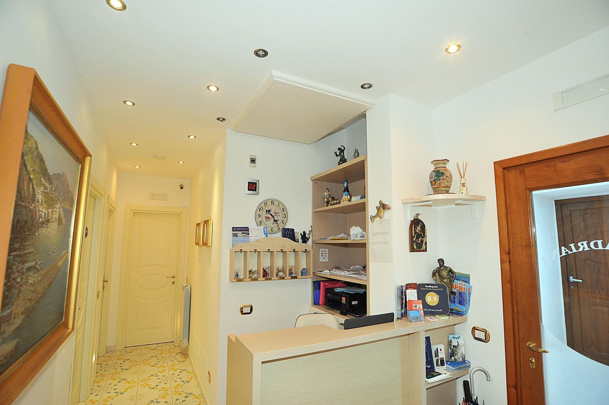 Vista Lobby Villa Adriana B&B