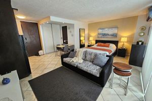 Alquiler Vacacional - Short walk to beach, Hotel San Juan, & restaurants! 2-bed studio in Isla Verde