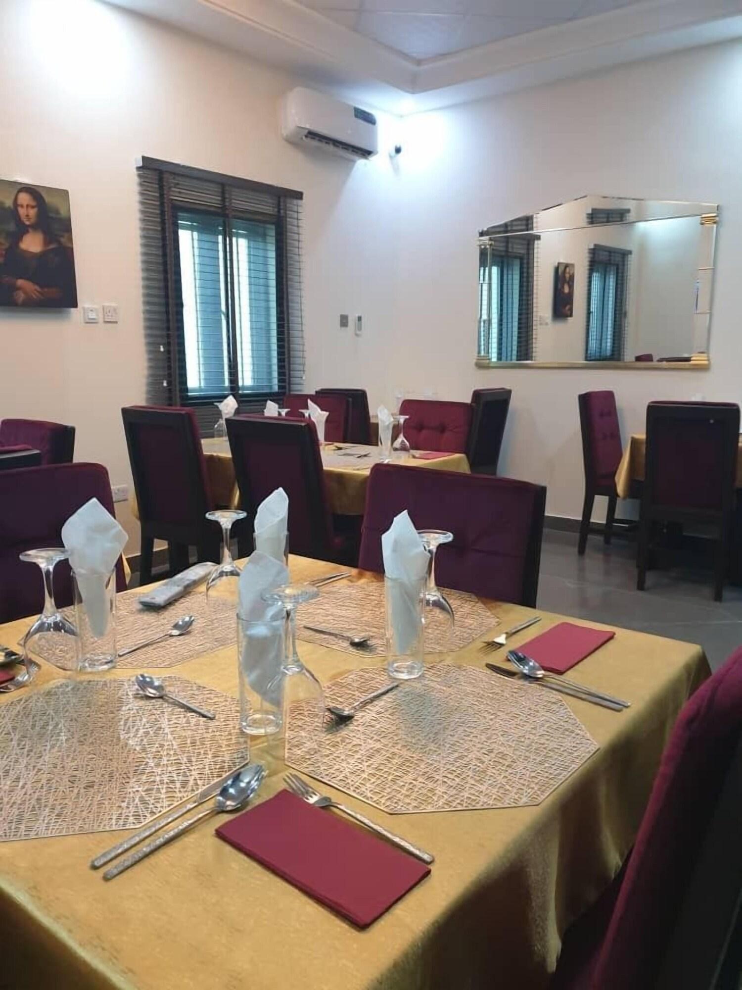 Restaurant Abi's Place