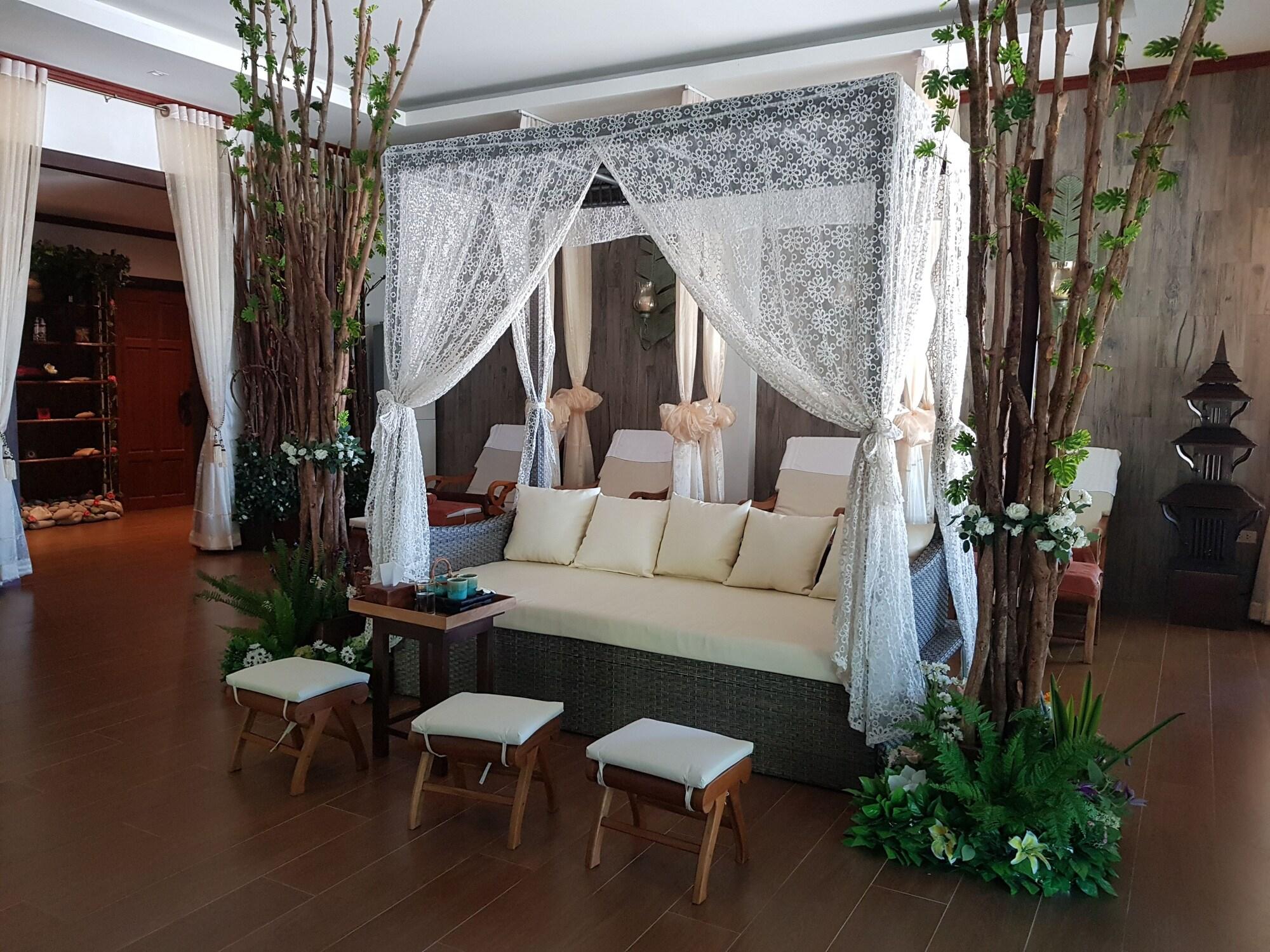 Spa Victoria Cliff Nyaung Oo Phee Island