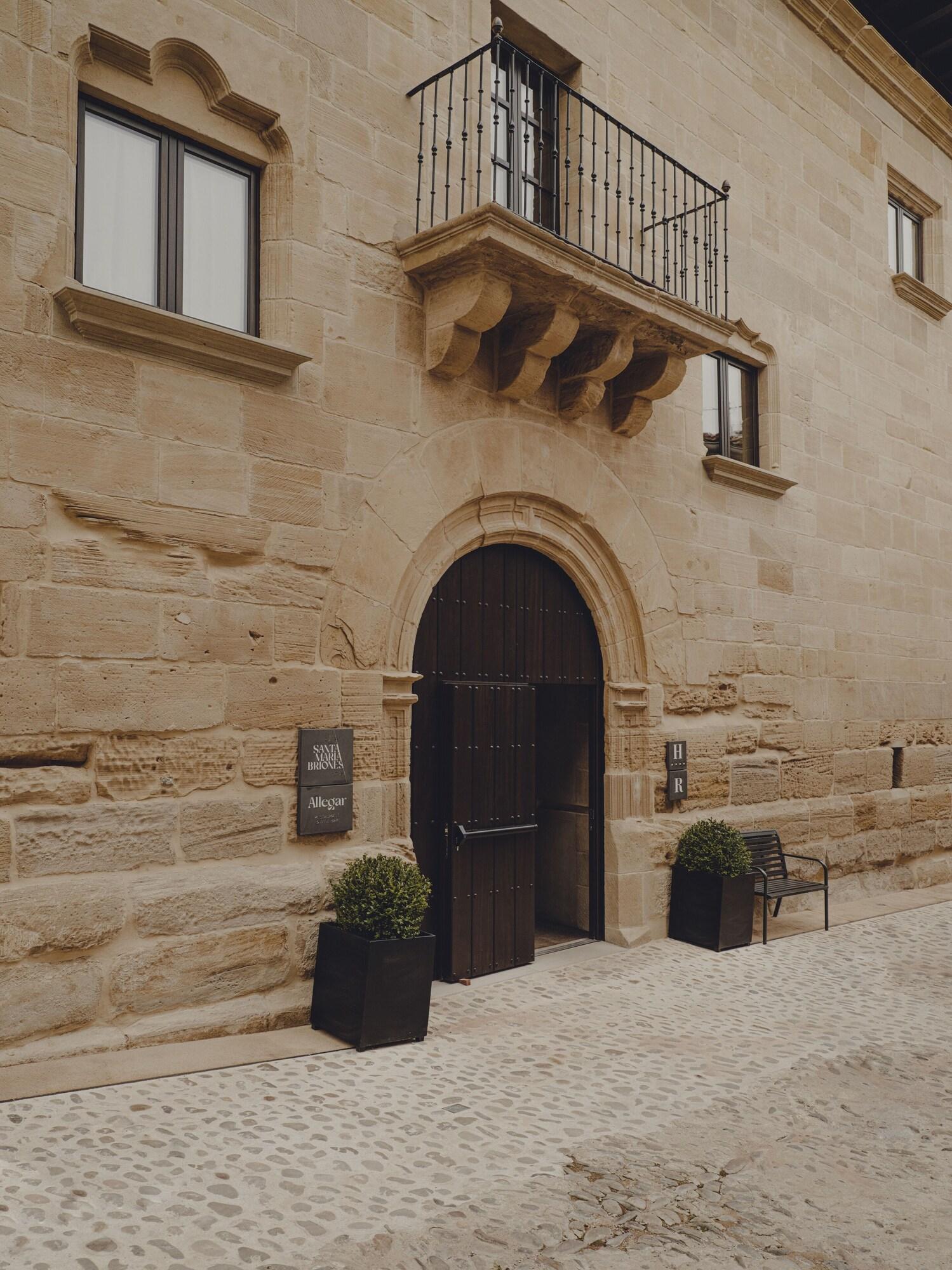 Vista Exterior Santa María Briones