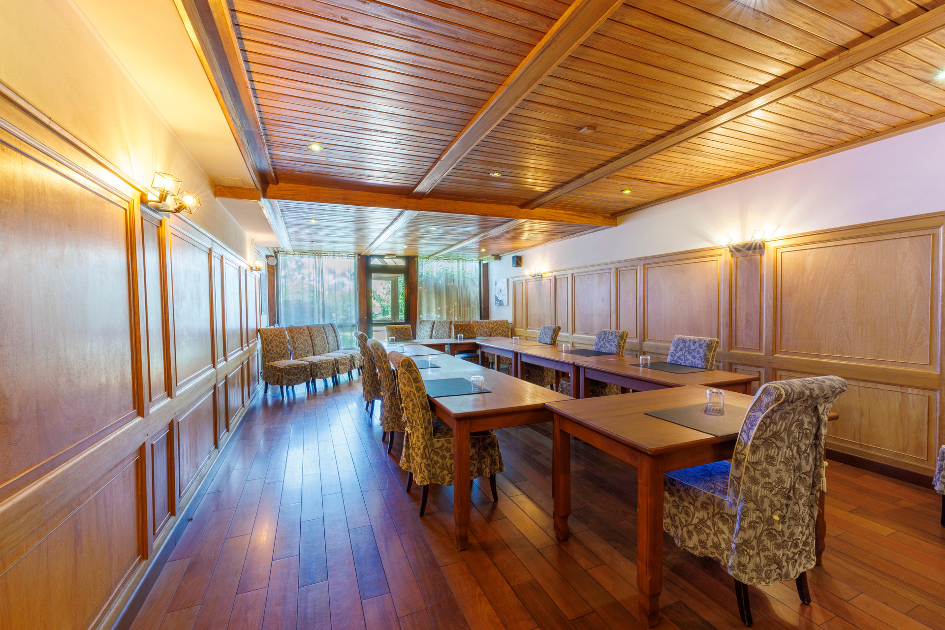 Centro de Negocios Logis Hôtel la Grassinais Saint-Malo