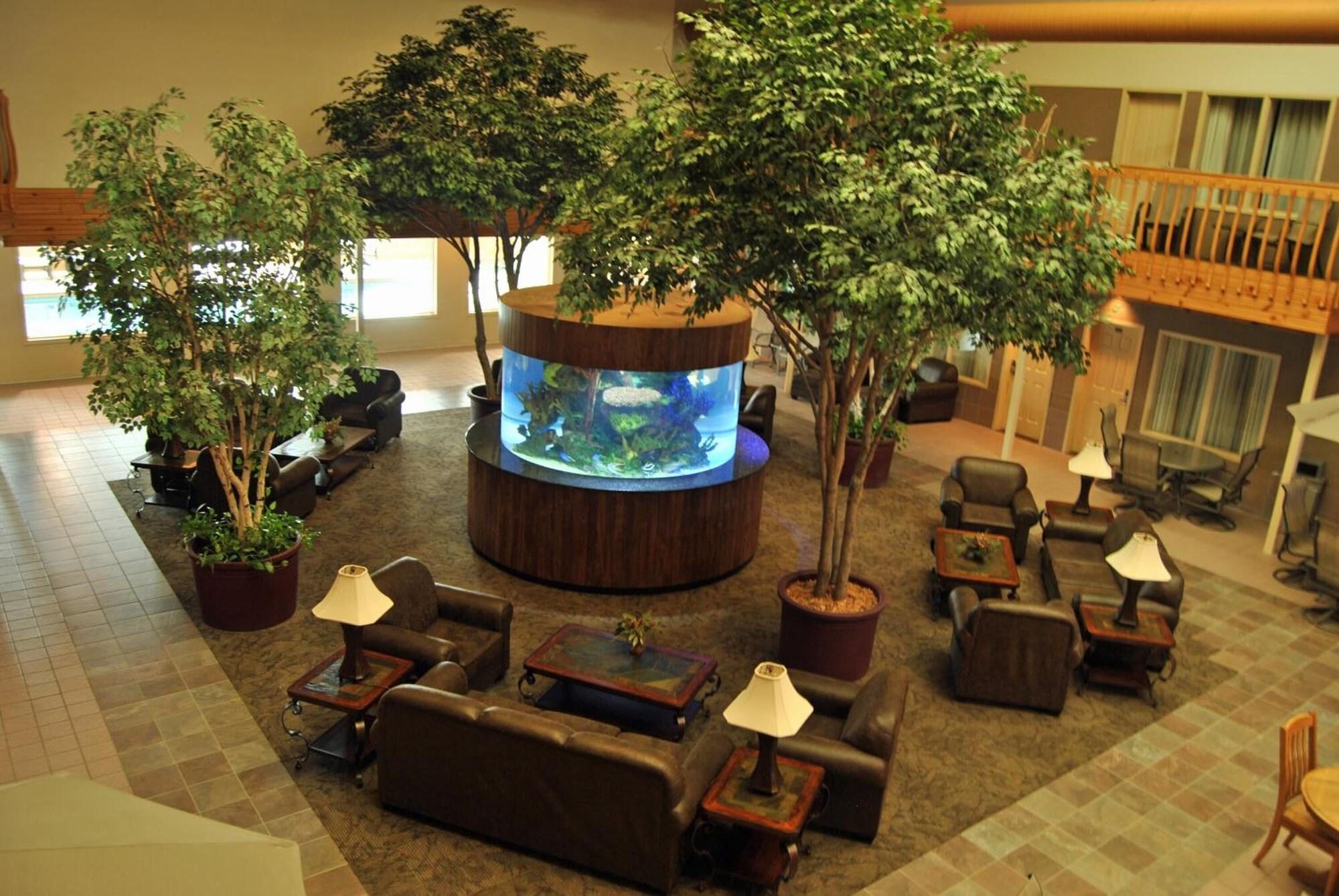 Vista Lobby C'mon Inn Thief River Falls