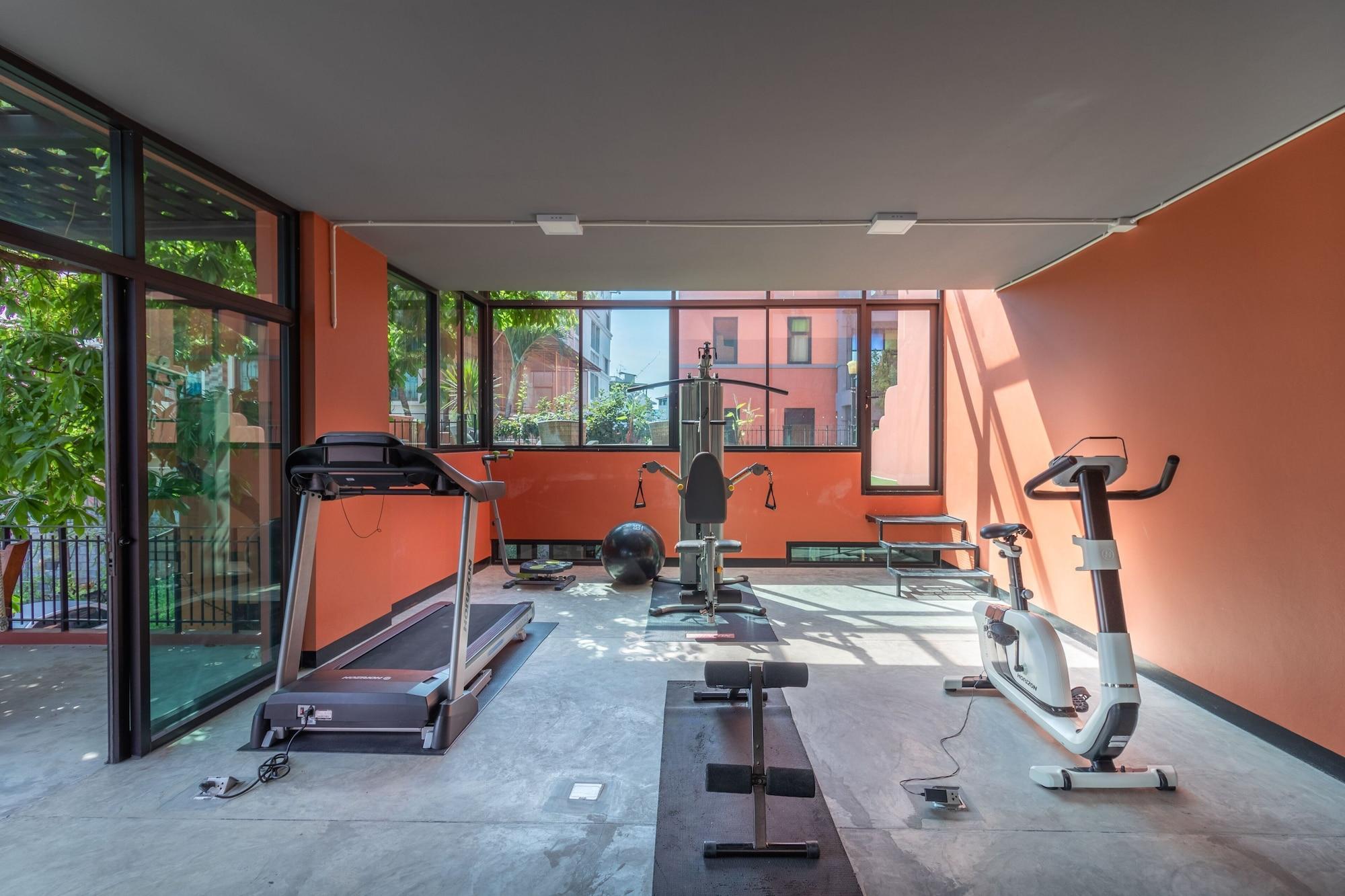 Gimnasio Baansuanprannok Hotel