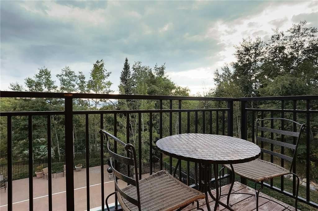 Restaurant Scandinavian Lodge And Condominiums by Pioneer Ridge Mgmt