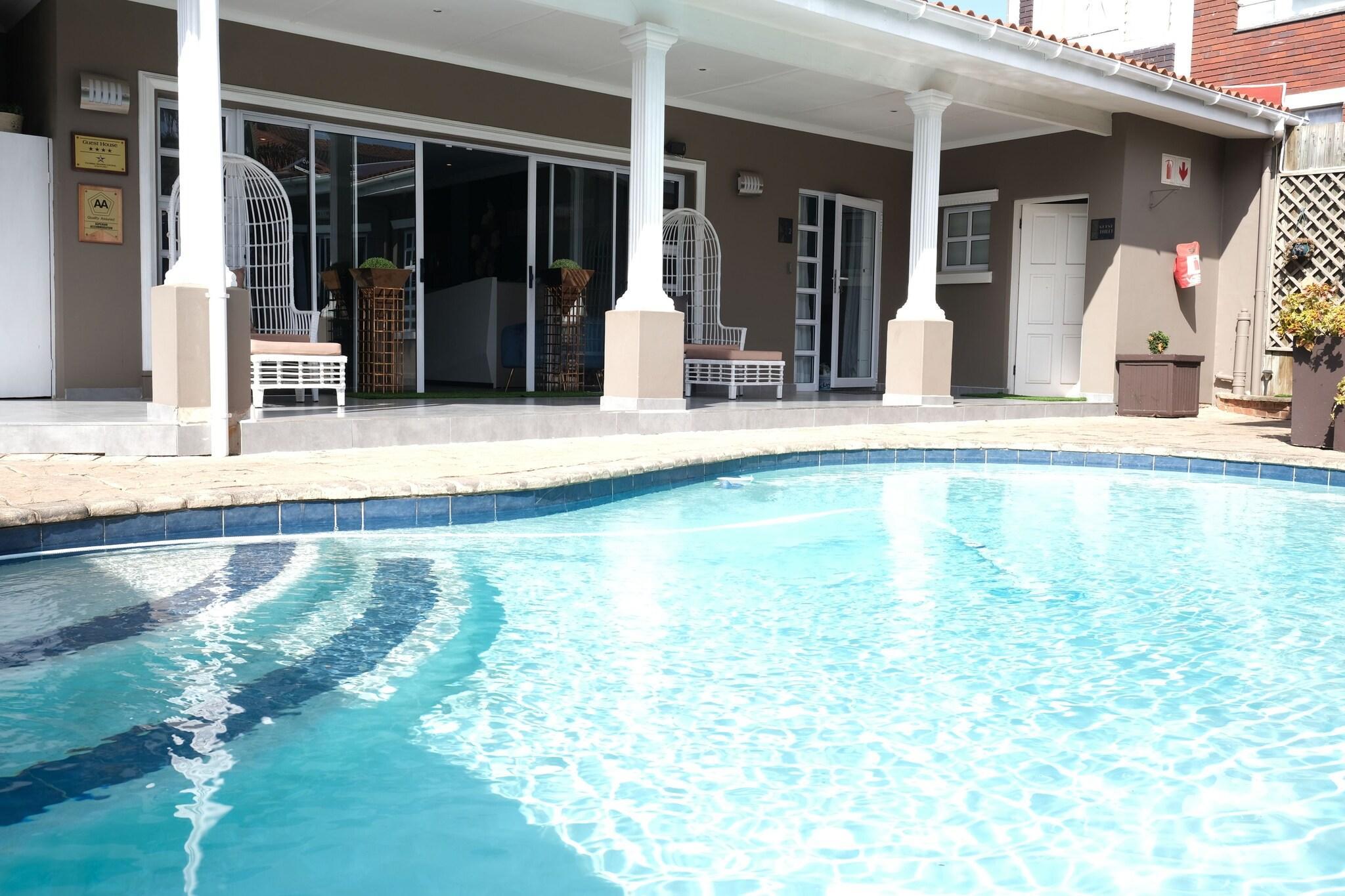 Varios McAllisters on 8th